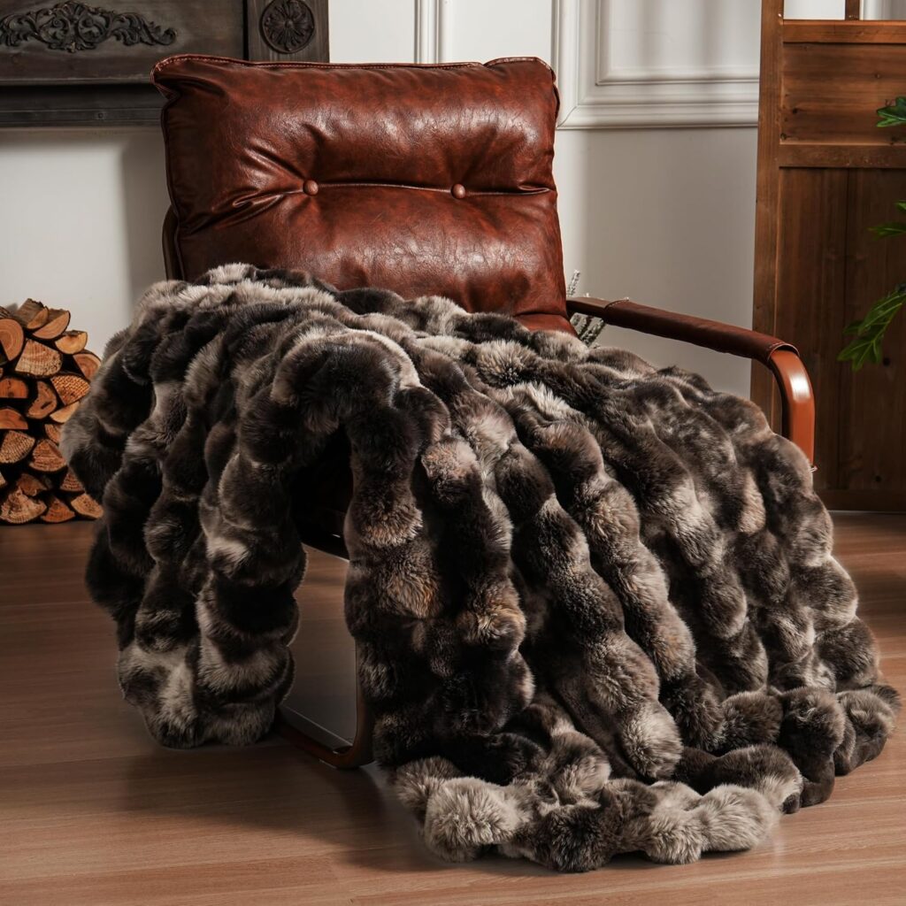 Fluffy faux fur throw blanket for sofa, soft and plush, thick and cozy, luxury blanket